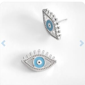 Nice & Bella Earrings